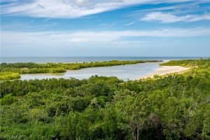440 Seaview Court, MARCO ISLAND, FL 34145 Sold 08/01/24