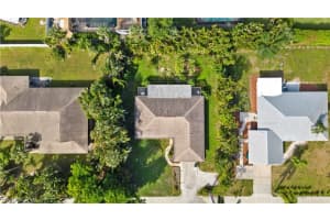 13470 McGregor Boulevard, FORT MYERS, FL 33919 Sold 02/12/24