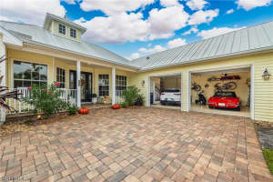 16430 Oakview Circle, ALVA, FL 33920 Sold 05/29/24
