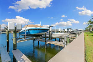 215 Waterside Circle, MARCO ISLAND, FL 34145 Sold 12/15/23