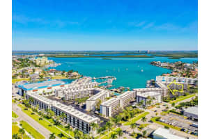 995 Anglers Cove, MARCO ISLAND, FL 34145 Sold 02/07/24