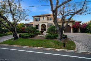 611 18th Avenue, Naples, FL 34102 - MLS#223084044