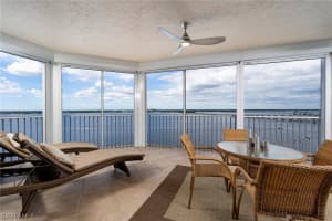 2104 1st Street, FORT MYERS, FL 33901 Sold 09/16/24