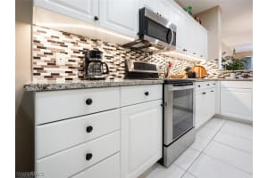 4844 Hampshire Court, NAPLES, FL 34112 Sold 12/22/23