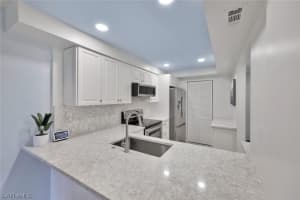 601 Seaview Court, MARCO ISLAND, FL 34145 Sold 04/11/24