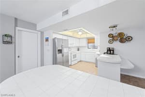 10880 Highland Avenue, FORT MYERS, FL 33966 Sold 03/04/24