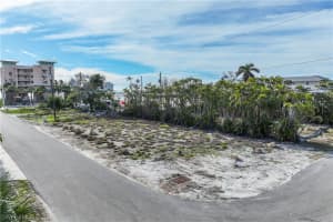 189-199 Dakota Avenue, FORT MYERS BEACH, FL 33931 Sold 08/29/25