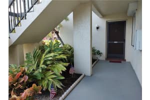 9265 Lake Park Drive, FORT MYERS, FL 33919 Sold 12/28/23