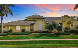514 Barfield Drive, Marco Island, FL 34145 Sold 12/20/24