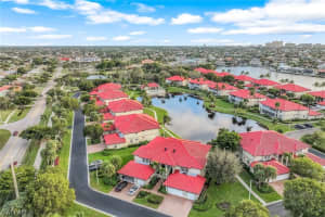 255 Waterside Circle, MARCO ISLAND, FL 34145 Sold 05/16/25