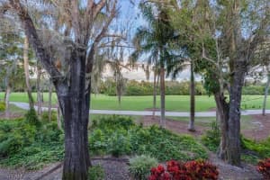 105 Clubhouse Drive, NAPLES, FL 34105 Sold 04/17/24
