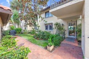 198 Albi Road, NAPLES, FL 34112 Sold 03/07/24