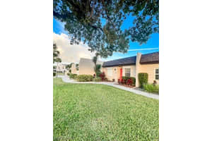 6300 South Pointe Boulevard, FORT MYERS, FL 33919 Sold 04/25/24
