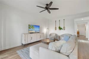 975 Sandpiper Street, NAPLES, FL 34102 Sold 03/28/24