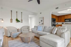 975 Sandpiper Street, NAPLES, FL 34102 Sold 03/28/24