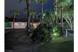 280 S Golf Drive, NAPLES, FL 34102 Sold 04/15/25