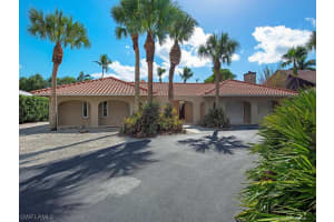 280 S Golf Drive, NAPLES, FL 34102 Sold 04/15/25