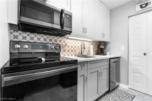 5715 Foxlake Drive, NORTH FORT MYERS, FL 33917 Sold 05/03/24