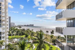180 Seaview Court, MARCO ISLAND, FL 34145 Sold 03/08/24