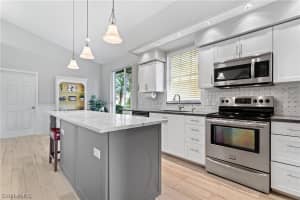 13520 Southampton Drive, BONITA SPRINGS, FL 34135 Sold 05/17/24