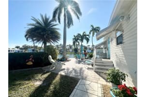 388 Leopard Lane, NAPLES, FL 34114 Sold 04/05/24
