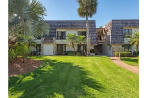 106 Wilderness Dr I-236, Naples