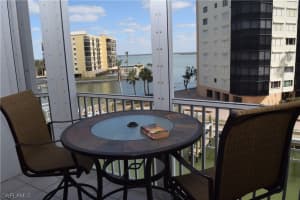 4331 Bay Beach Ln, Fort Myers Beach, FL 33931, Sold 11/28/23