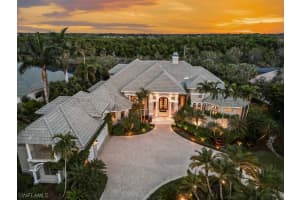 26271 Woodlyn Dr, Bonita Springs
