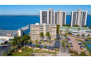 2350 1st Street, FORT MYERS, FL 33901 Sold 02/13/24