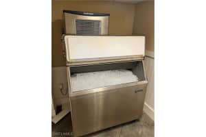 1001 10th Avenue, NAPLES, FL 34102 Sold 11/14/25