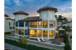 1307 Chesapeake Avenue, Naples, FL 34102 Sold 12/04/24