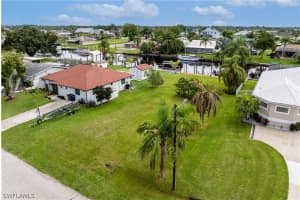 2138 Aruba Avenue, Fort Myers, FL 33905 Sold 11/08/24