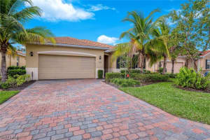 3152 Royal Gardens Avenue, FORT MYERS, FL 33916 Sold 05/30/24