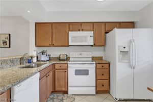1025 Foxfire Lane, NAPLES, FL 34104 Sold 01/03/24