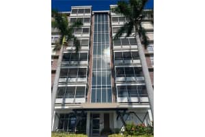 2350 1st Street, FORT MYERS, FL 33901 Sold 04/15/24