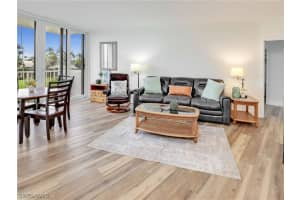 58 Collier Boulevard, MARCO ISLAND, FL 34145 Sold 03/01/24