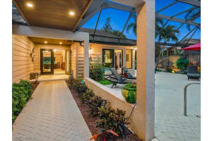 356 Edgemere Way, NAPLES, FL 34105 Sold 03/28/24