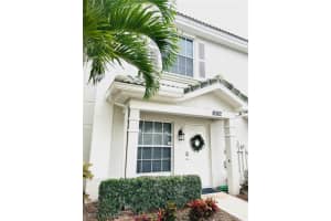8082 Pacific Beach Drive, FORT MYERS, FL 33966 Sold 01/11/24