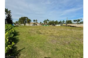 602 Coral Drive, Cape Coral, FL 33904 - MLS#223092173