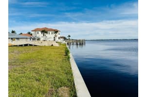 602 Coral Drive, Cape Coral, FL 33904 - MLS#223092173