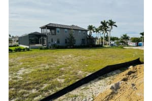 602 Coral Drive, Cape Coral, FL 33904 - MLS#223092173