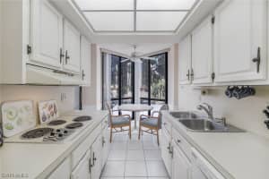 520 Collier Boulevard, MARCO ISLAND, FL 34145 Sold 07/19/24
