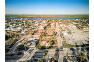 121 Connecticut Street, Fort Myers Beach, FL 33931 - MLS#223092979