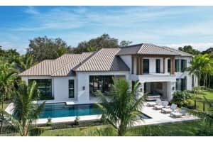 700 Tamarind Court, NAPLES, FL 34108 Sold 09/25/24