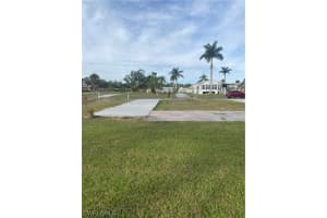 127 Raintree Lane, Fort Myers, FL 33908 - MLS#223093721