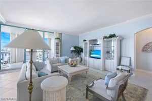 960 Cape Marco Drive, MARCO ISLAND, FL 34145 Sold 04/30/24