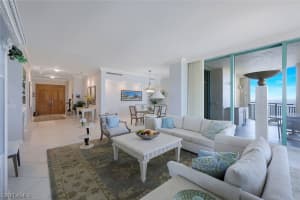 960 Cape Marco Drive, MARCO ISLAND, FL 34145 Sold 04/30/24