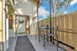 13252 Broadhurst Loop, FORT MYERS, FL 33919 Sold 08/23/24