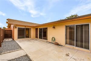 6372 Royal Woods Drive, FORT MYERS, FL 33908 Sold 05/03/24