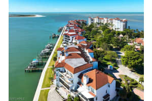 105 La Peninsula Boulevard, NAPLES, FL 34113 Sold 06/14/24